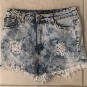 CR Acid Wash Juniors Denim Shorts